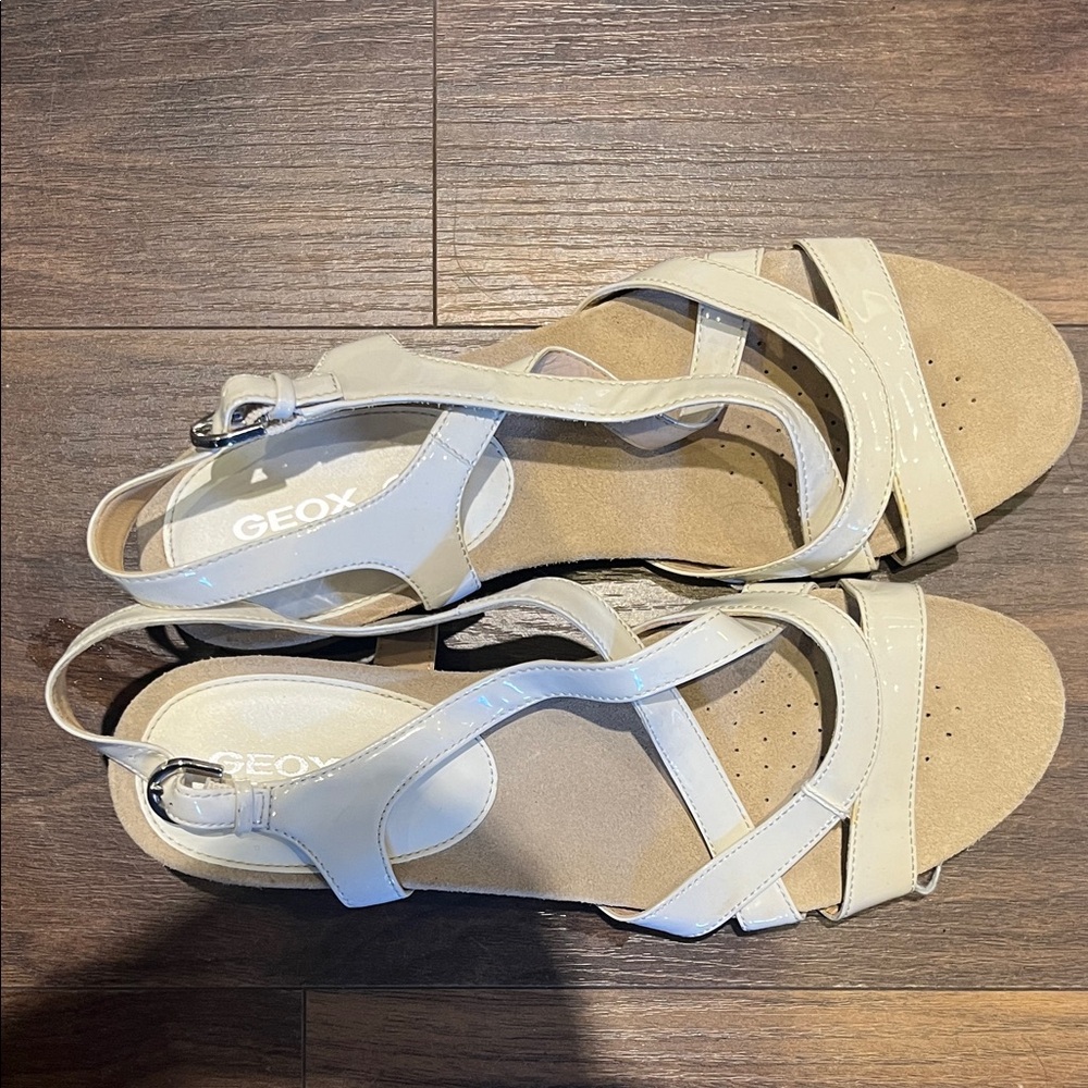 Geox Women's Beige Strappy Sandals